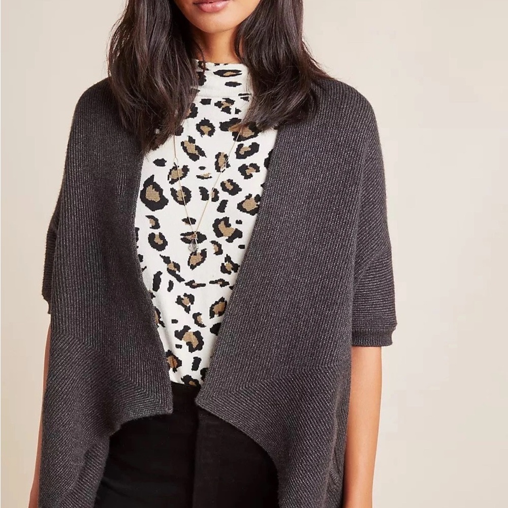 Anthropologie Akemi + Kin Etienne Cardigan Short Sleeve Dark Gray W Pockets S